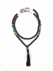 Mala  108 koralików 7 CHAKRA STONES naszyjnik  7 kamieni czakralnych, Lepidolit, Howlit Biały, Lawa wulkaniczna.jpg