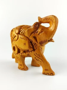 Figurka drewniana Słoń ELEPHANT tradycyjne rzeźbienia zwierząt na grzbiecie   rozmiar L.webp