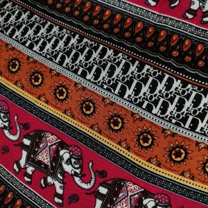 Różowe szorty boho z czarnym wzorem słoni