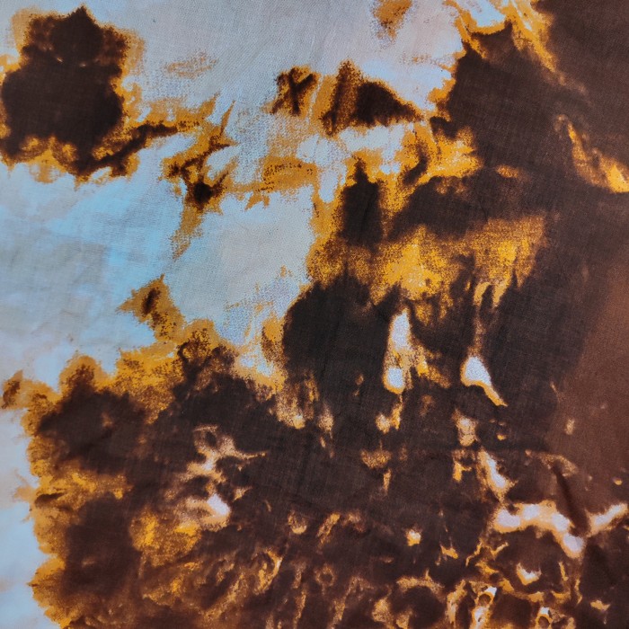 Sukienka boho z cieniowanym wzorem tie-dye