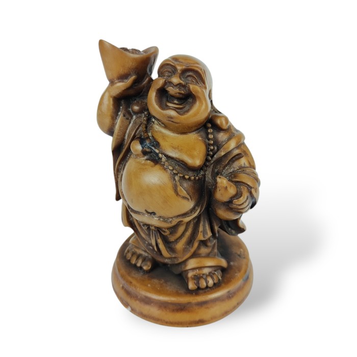 Większa figurka Laughing Buddha z żywicy – wzór 3
