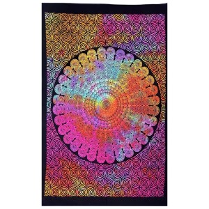Tkanina na ścianę 210x140 cm z kolorową mandalą