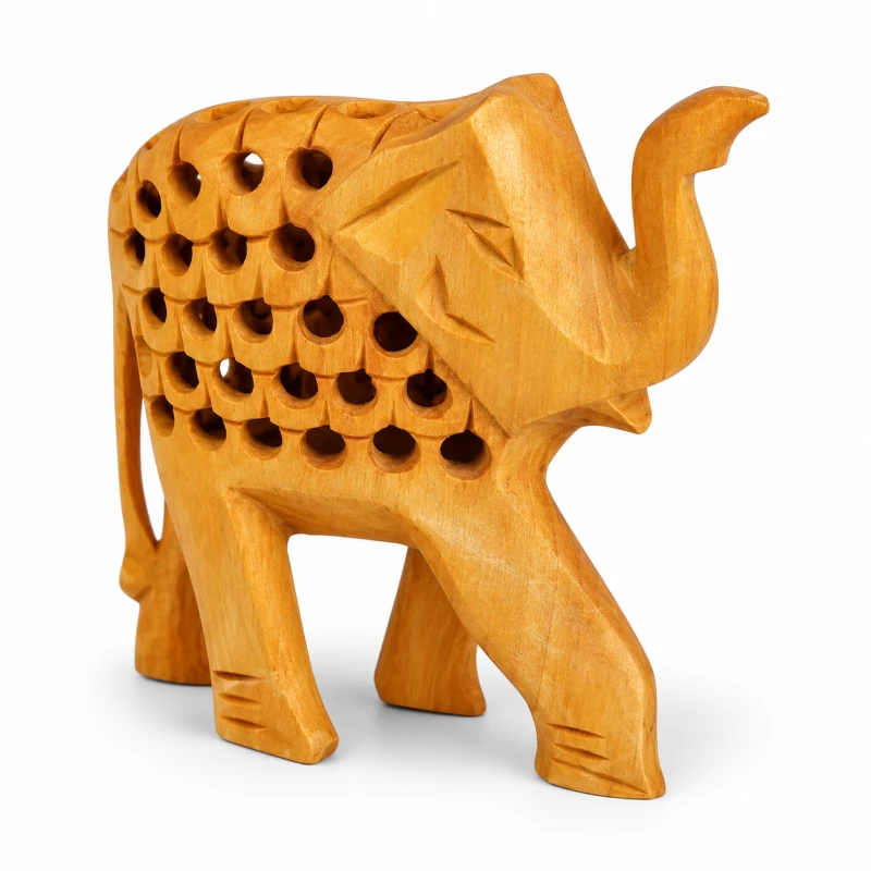 Drewniana figurka słonia HOLE ELEPHANT ażurowa